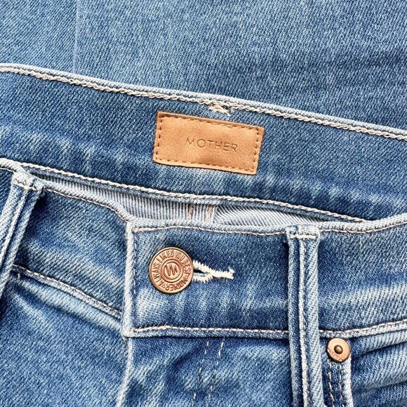 New MOTHER The Weekender Jeans Mid Rise Flare in Layover Wash Blue 25 - Picture 10 of 15